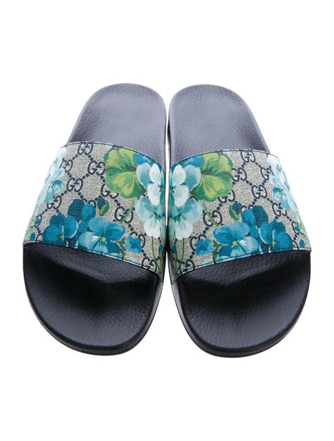 gucci bloom sliders blue